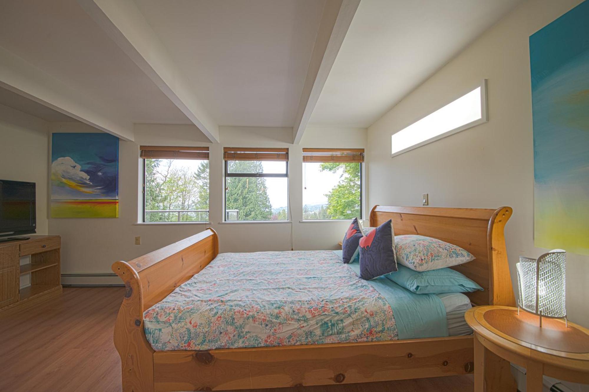 Seymour Private Bedroom, Ensuite Bathroom With Shared Pool, Hot Tub With Views Северный Ванкувер Экстерьер фото